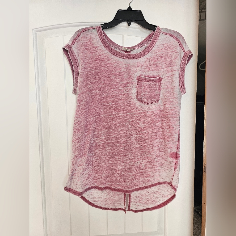 Jane and Delancey Women's Pink Lighweight, Soft Muscle Shirt
